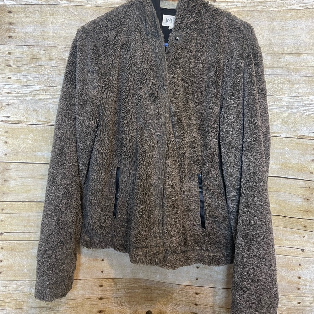 Jolt jacket 🛍